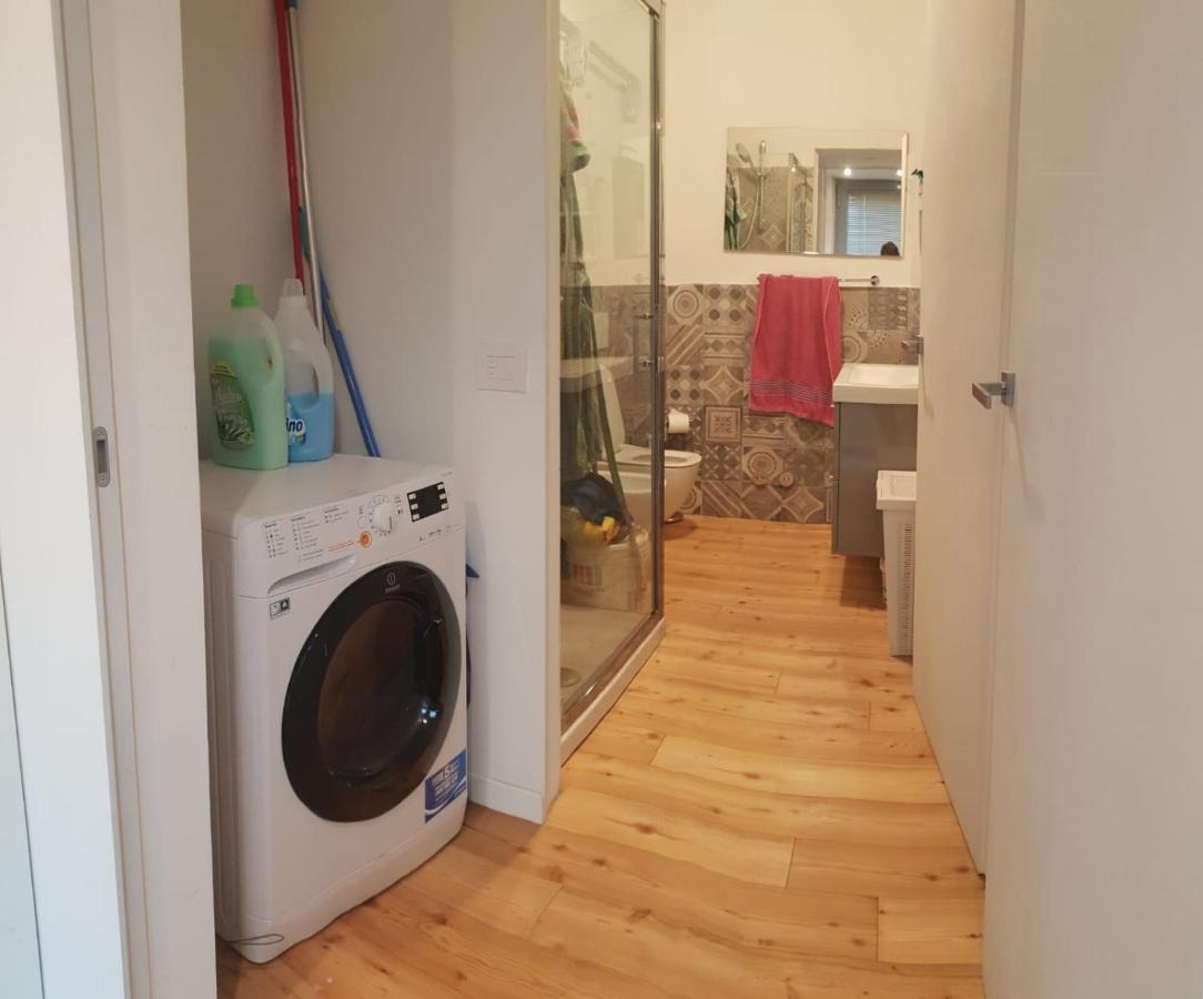 Ferienwohnung Miniloft Cattaneo Monza Exterior foto