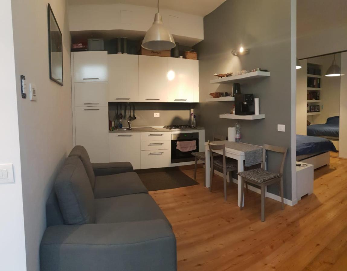 Ferienwohnung Miniloft Cattaneo Monza Exterior foto